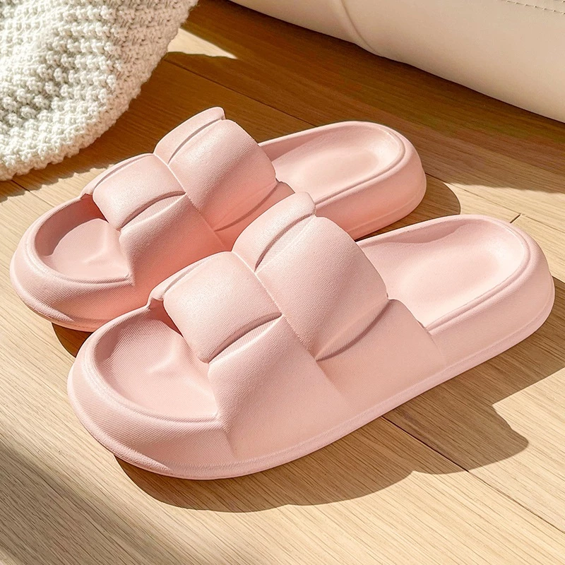Sandal Karet Kekinian Tampilan 1